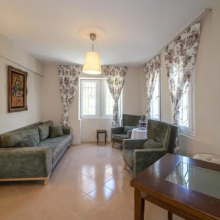 Flat With Balcony Close To Calis Beach In Fethiye Apartamento